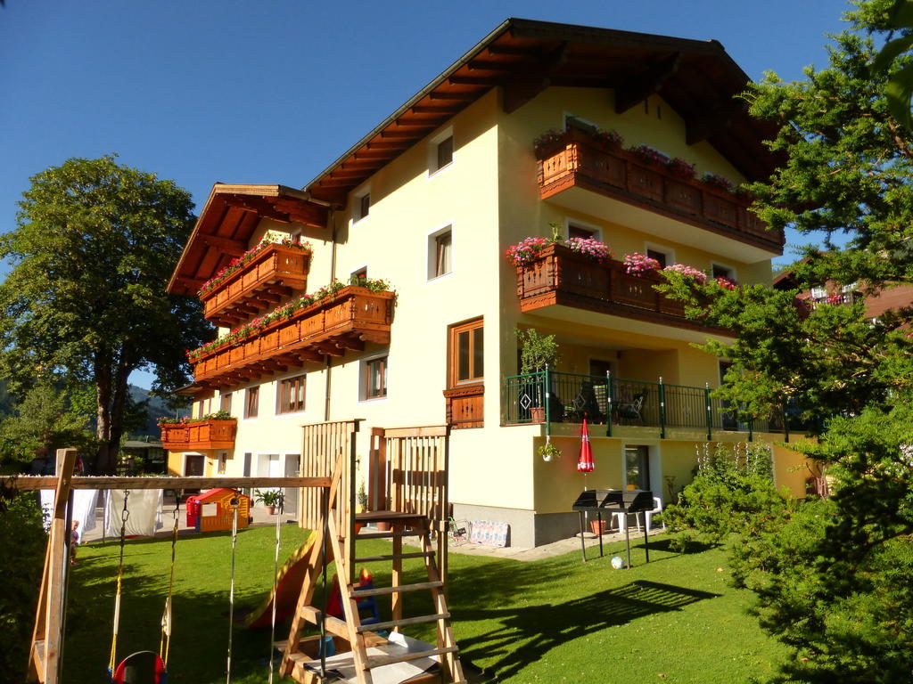 Hotel Pension Barbara Sankt Martin am Tennengebirge Bagian luar foto